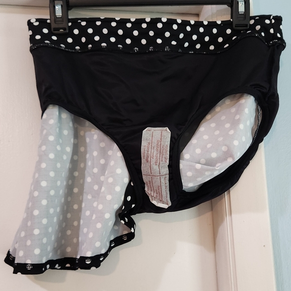 Women's Lands' End Tankini Bathing Suit Set, Size Top M(12), Skirt M(10) - Picture 15 of 16